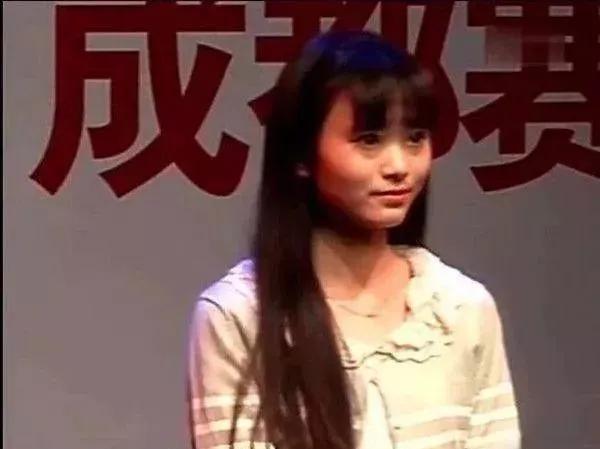 鞠婧祎海选时期照片